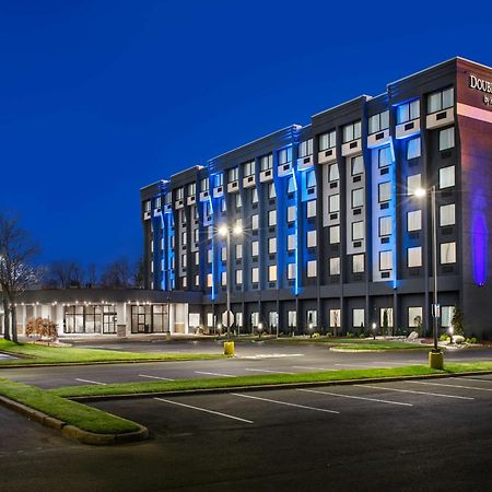Hotel Doubletree By Hilton Monroe Township Cranbury à Rossmoor Extérieur photo