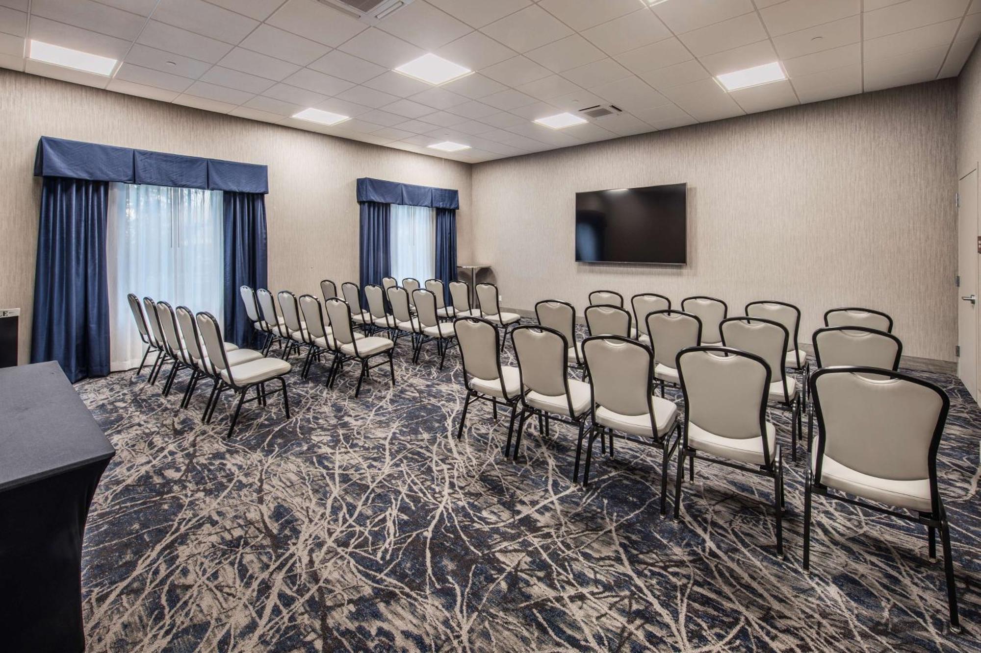 Hotel Doubletree By Hilton Monroe Township Cranbury à Rossmoor Extérieur photo