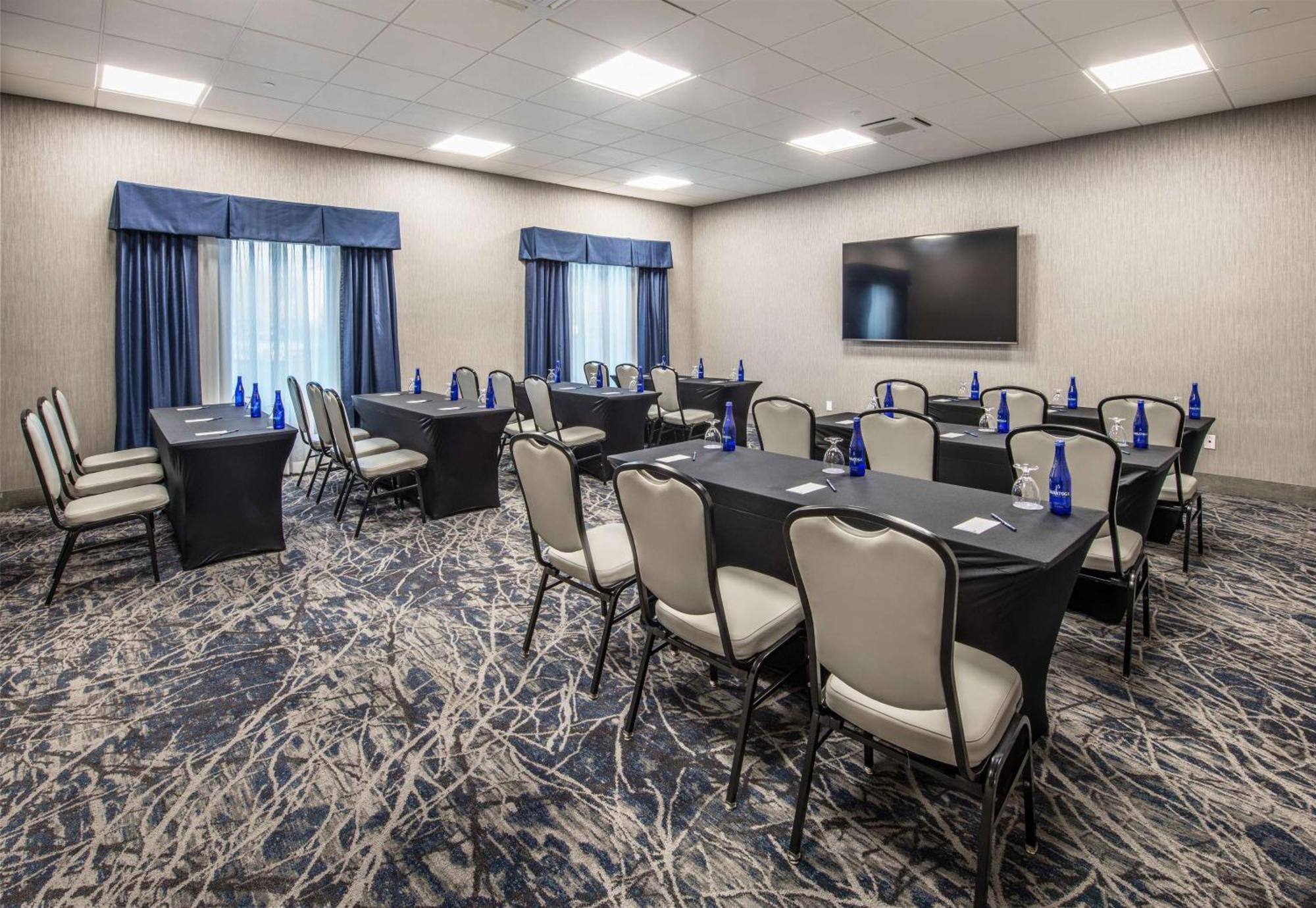 Hotel Doubletree By Hilton Monroe Township Cranbury à Rossmoor Extérieur photo