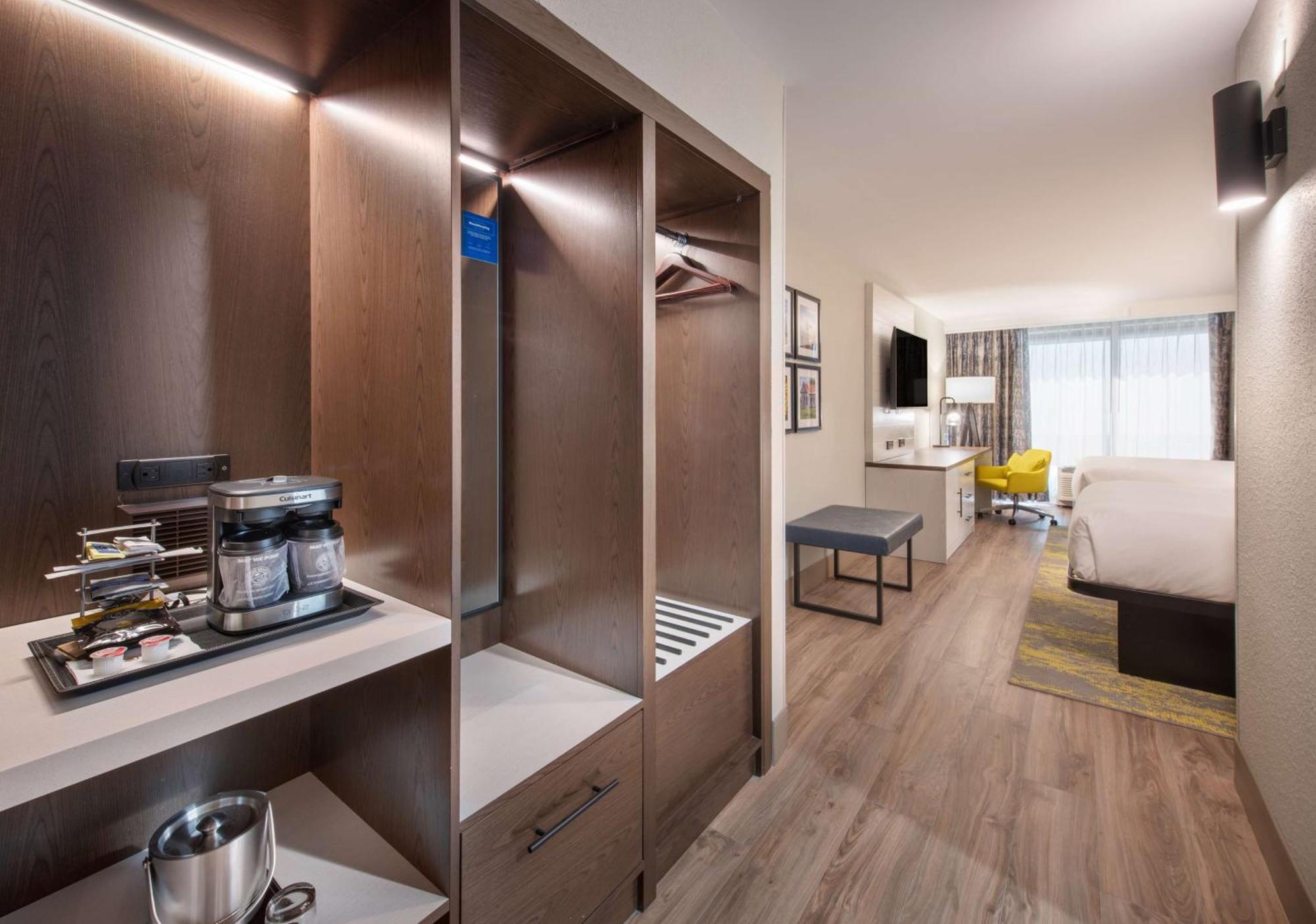 Hotel Doubletree By Hilton Monroe Township Cranbury à Rossmoor Extérieur photo