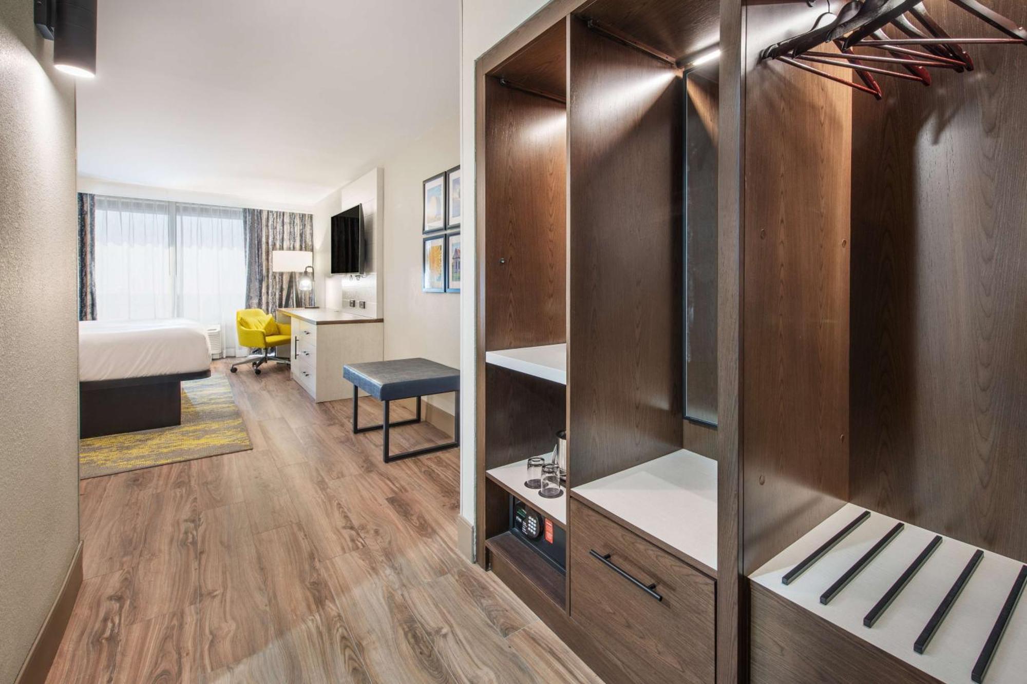 Hotel Doubletree By Hilton Monroe Township Cranbury à Rossmoor Extérieur photo